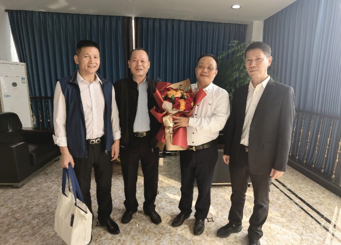 薛尧弟主任1.jpg