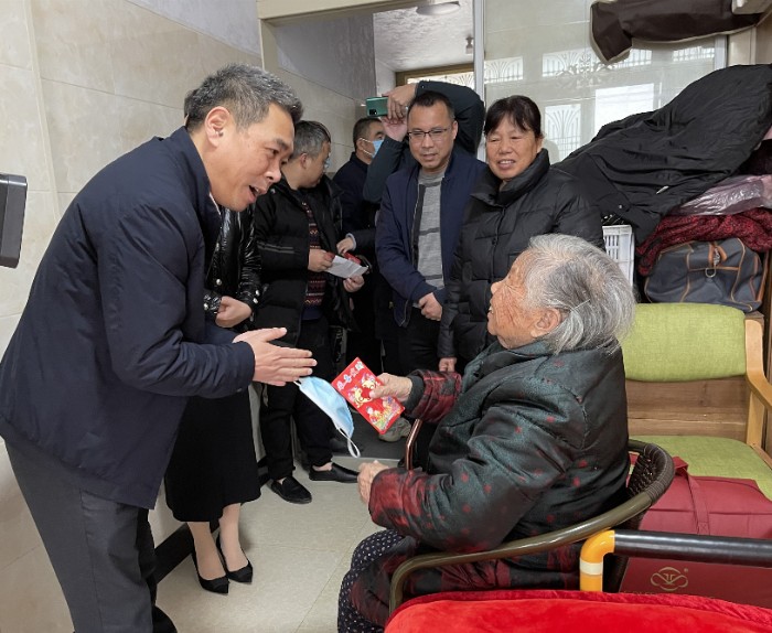 应希克1.jpg
