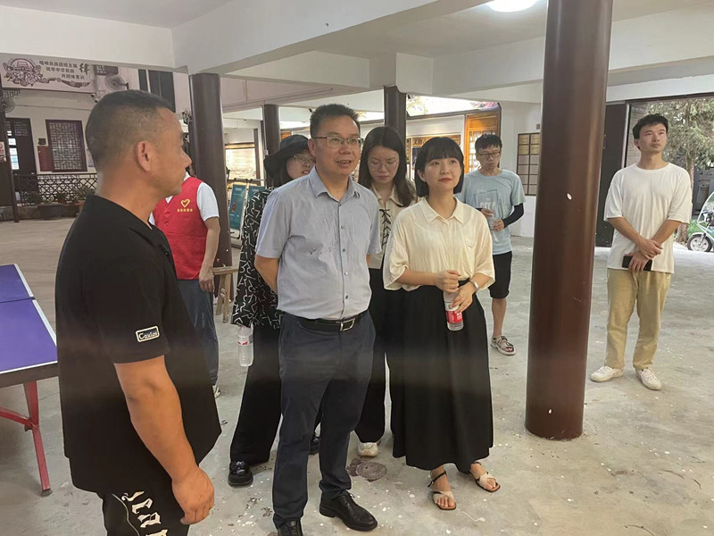 吴功宜_副本.jpg